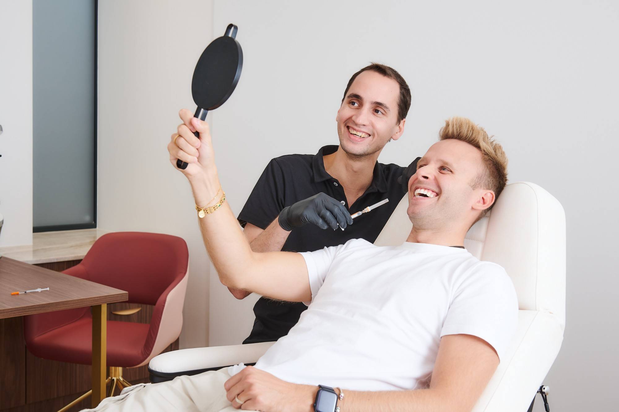 Lippen und Gesicht verschönern durch Hyaluronsäure